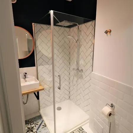 דירה Charming Center - Free Minibar